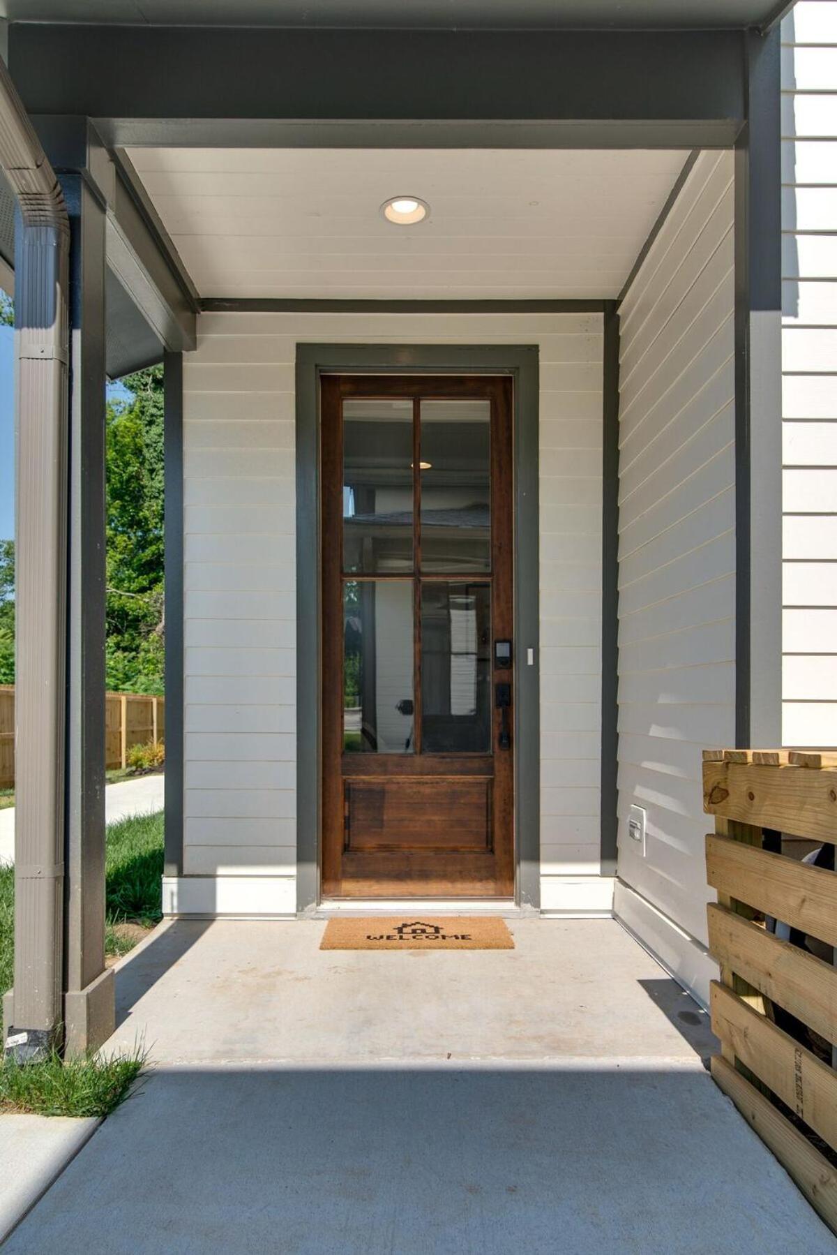 Stylish East Townhouse For 6 *