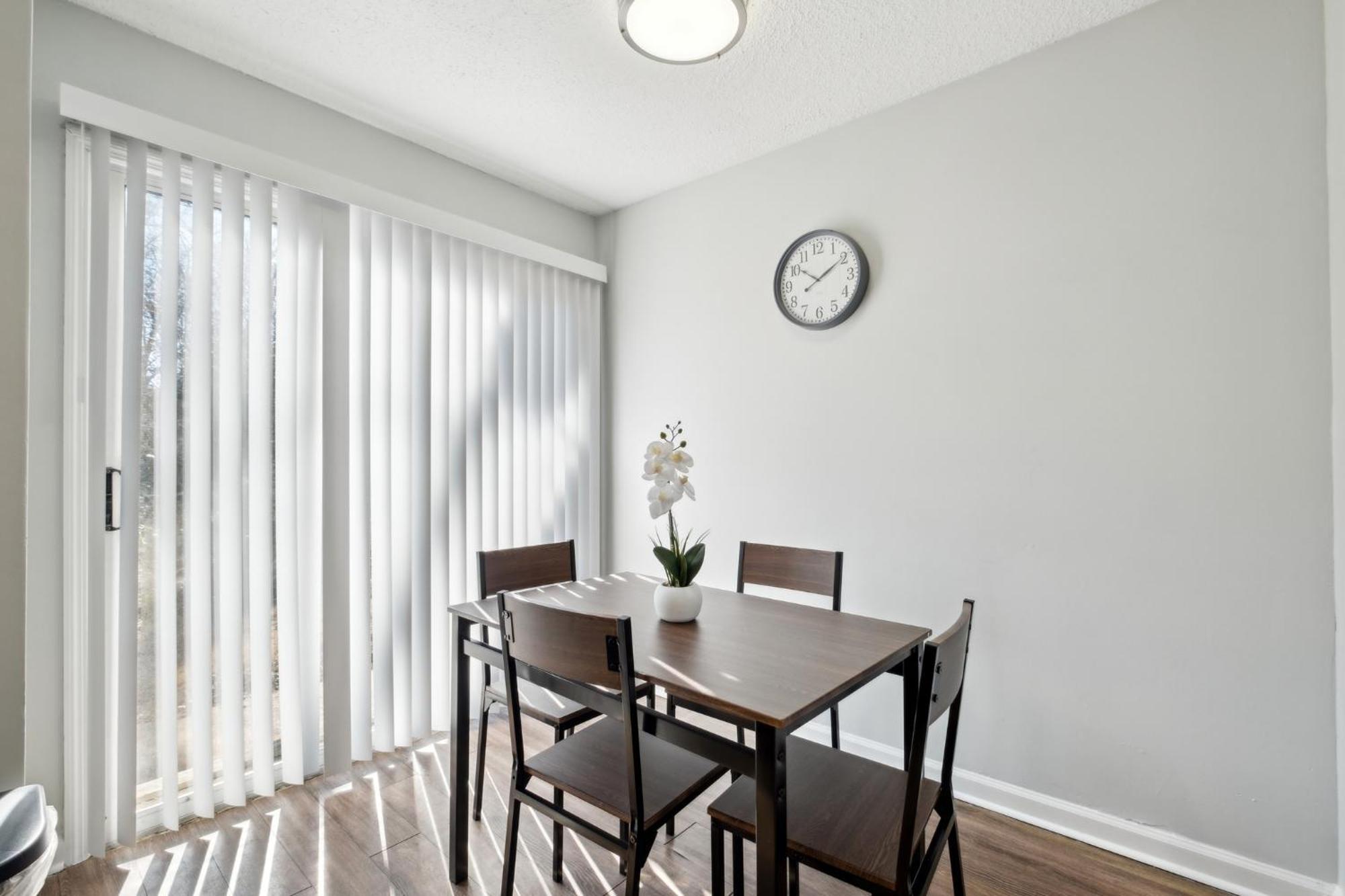 Brentwood U7 I Cozy & Comfy I 2bd I Free Parking Apartment