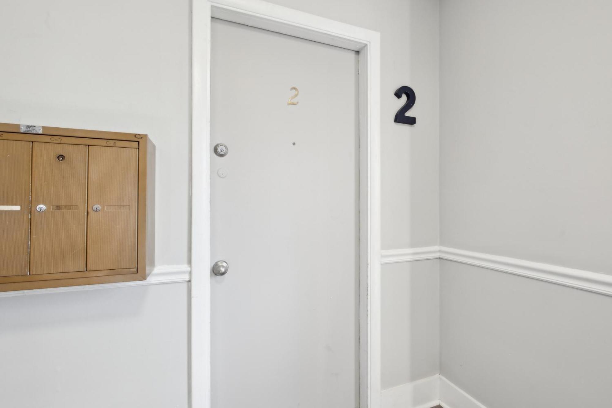 Apartment Brentwood C2 I Cozy & Comfy I 2bd I Free Parking