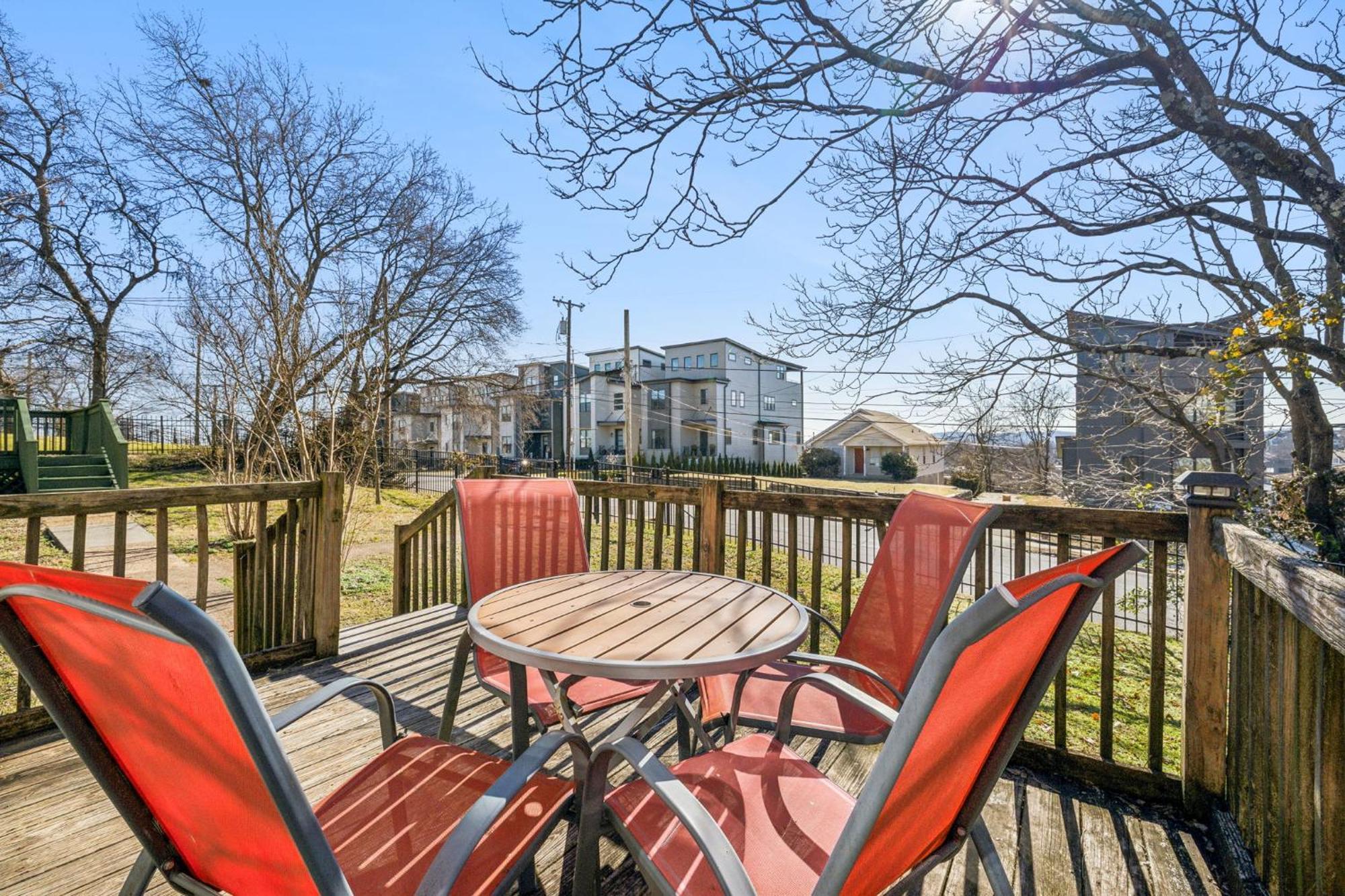 Family Friends And Free Parking Close To Downtown Holiday home Nashville