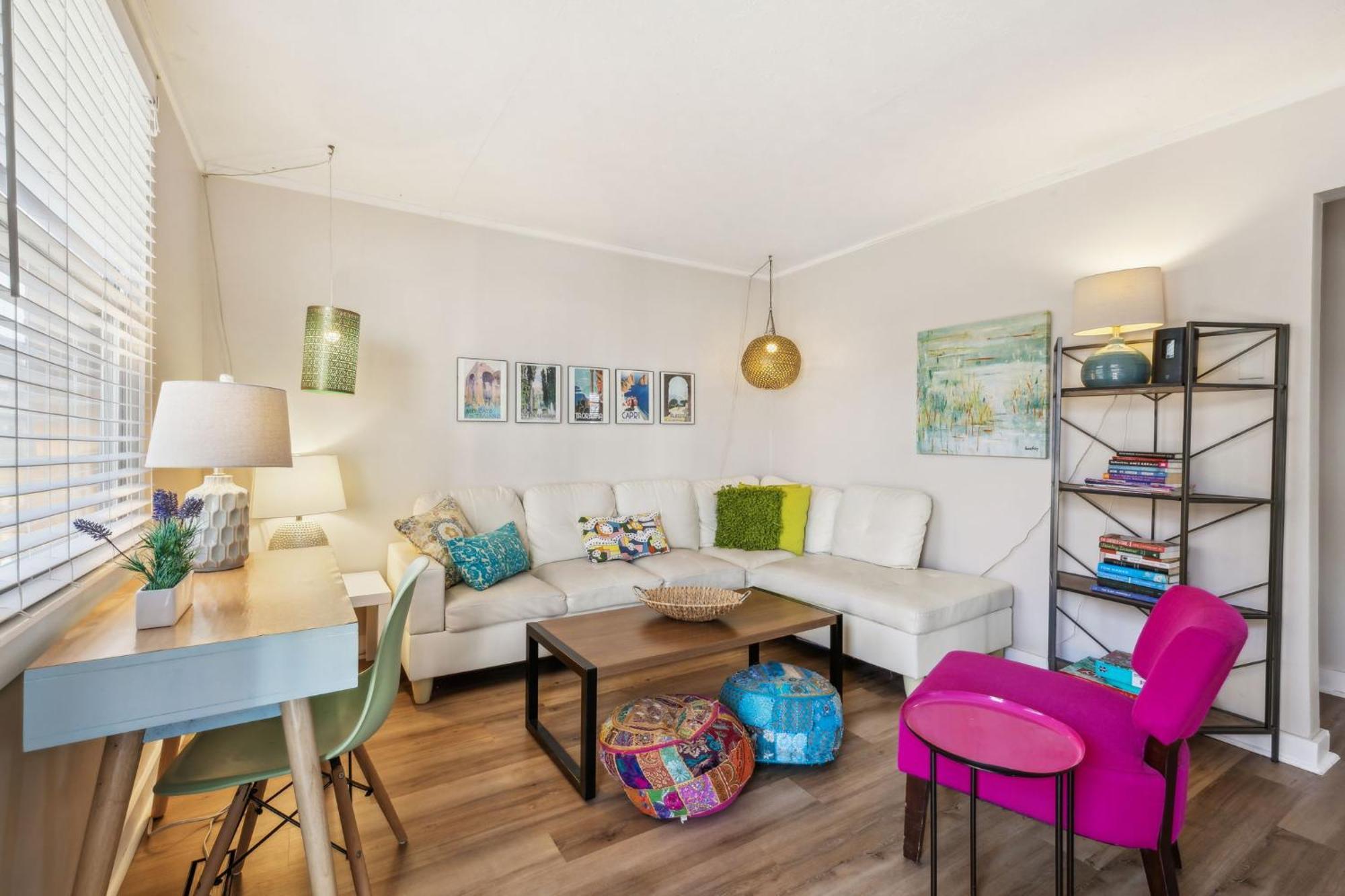 Family Friends And Free Parking Close To Downtown *