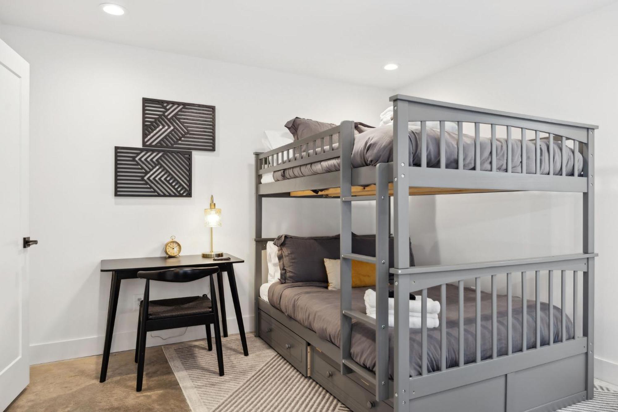 Holiday home 1st Flr Escape Downtown & Spots Nashville