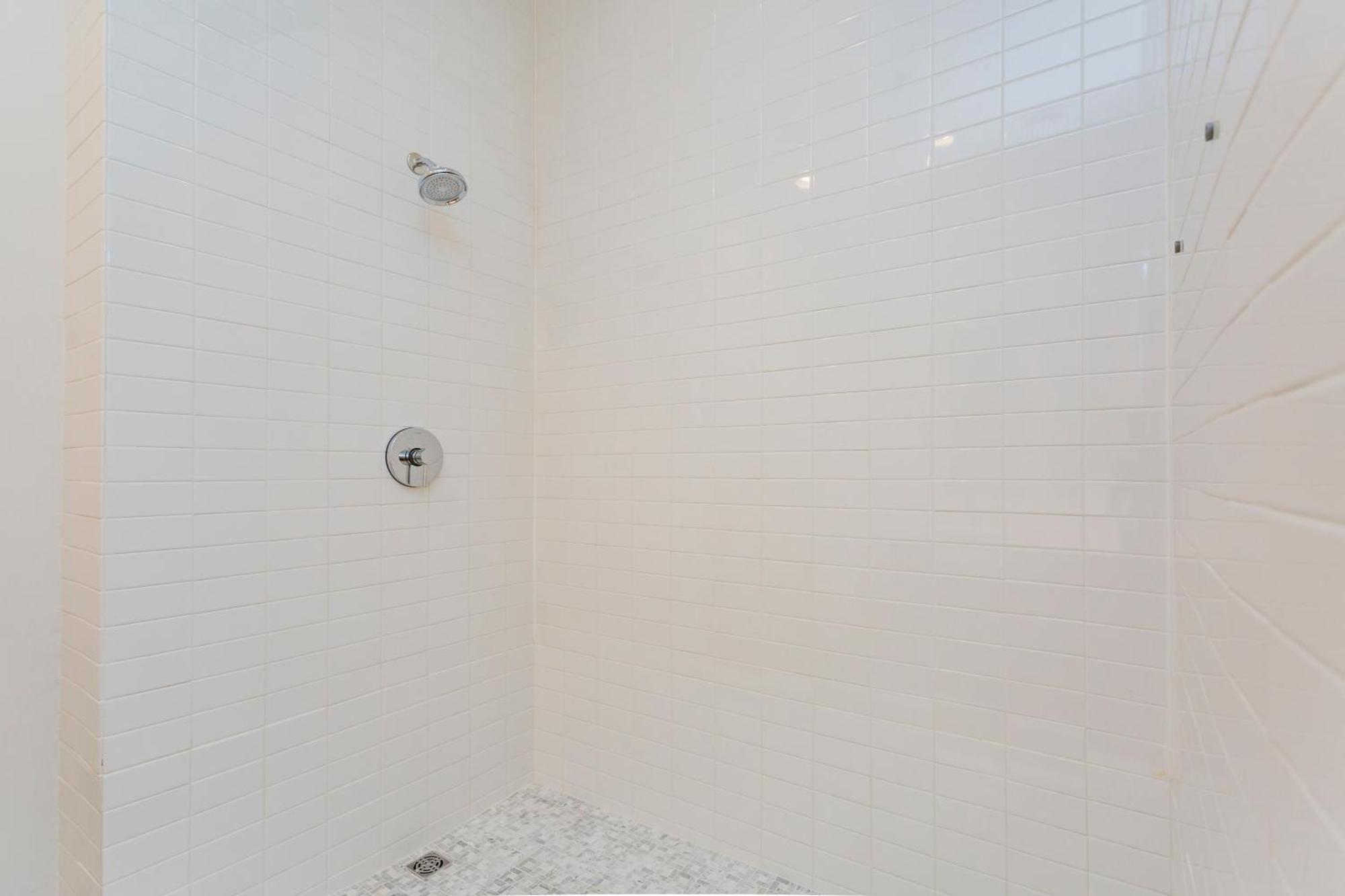 5m600- Two Bedroom Penthouse * Nashville