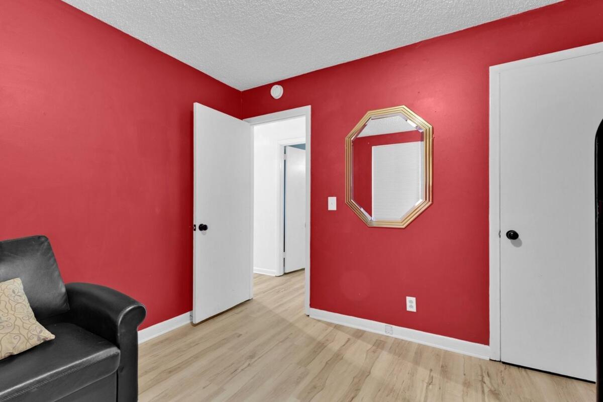 8 Beds! Spacious Abode Ideal For Larger Groups! * Nashville