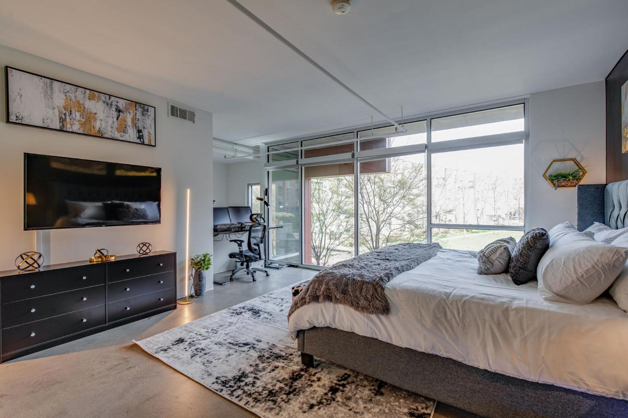 5m103- Modern Country 1bd 2-story Nashville