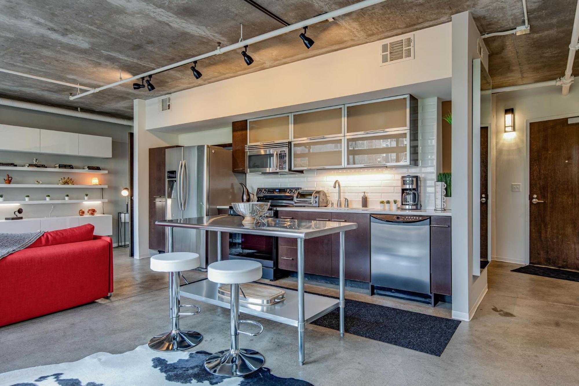5m103- Modern Country 1bd 2-story