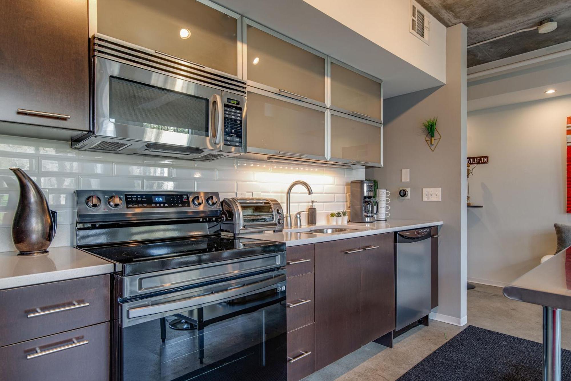 5m103- Modern Country 1bd 2-story