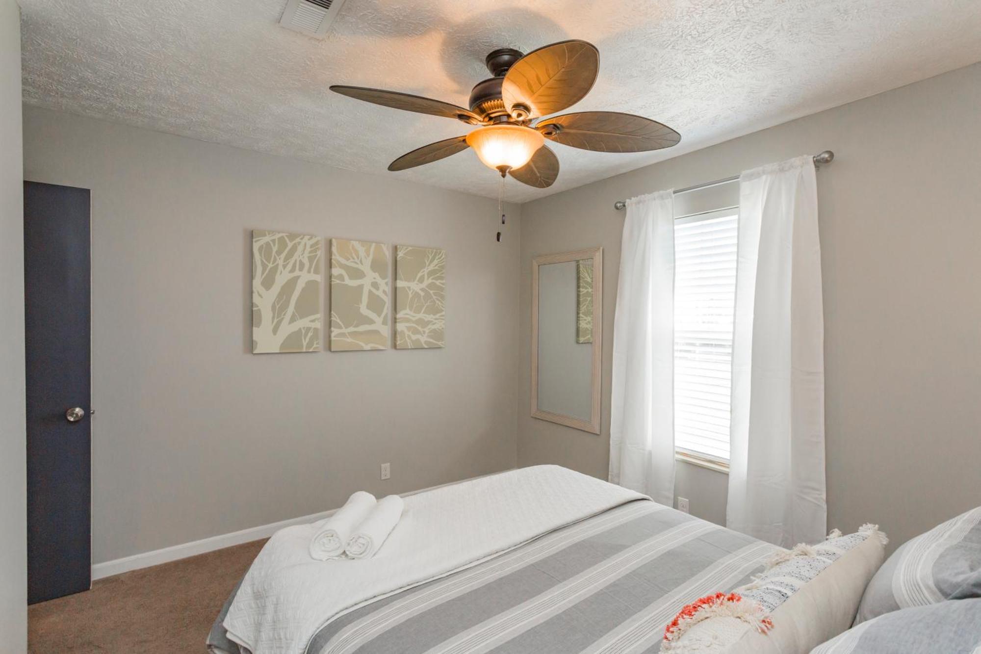 Looby Location- Charming 3br 10 Min To Downtown