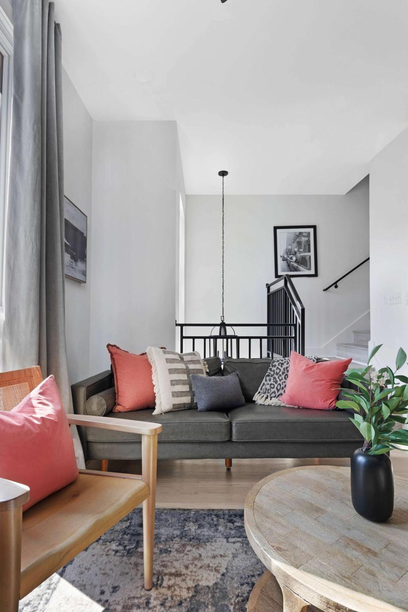 The Camellia & The Bluestem - Two Four Bedroom Homes Holiday home Nashville