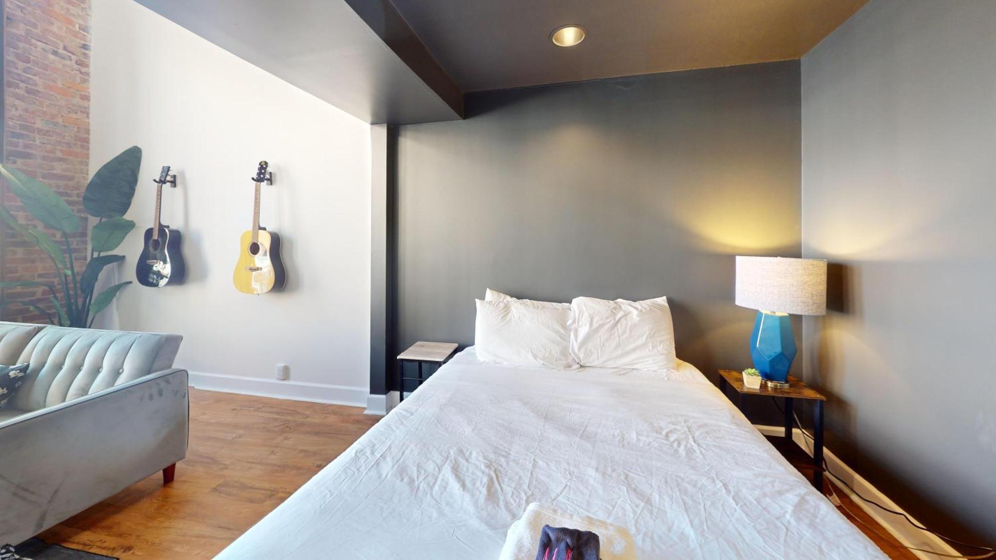 The Lofts At 107 Aparthotel *