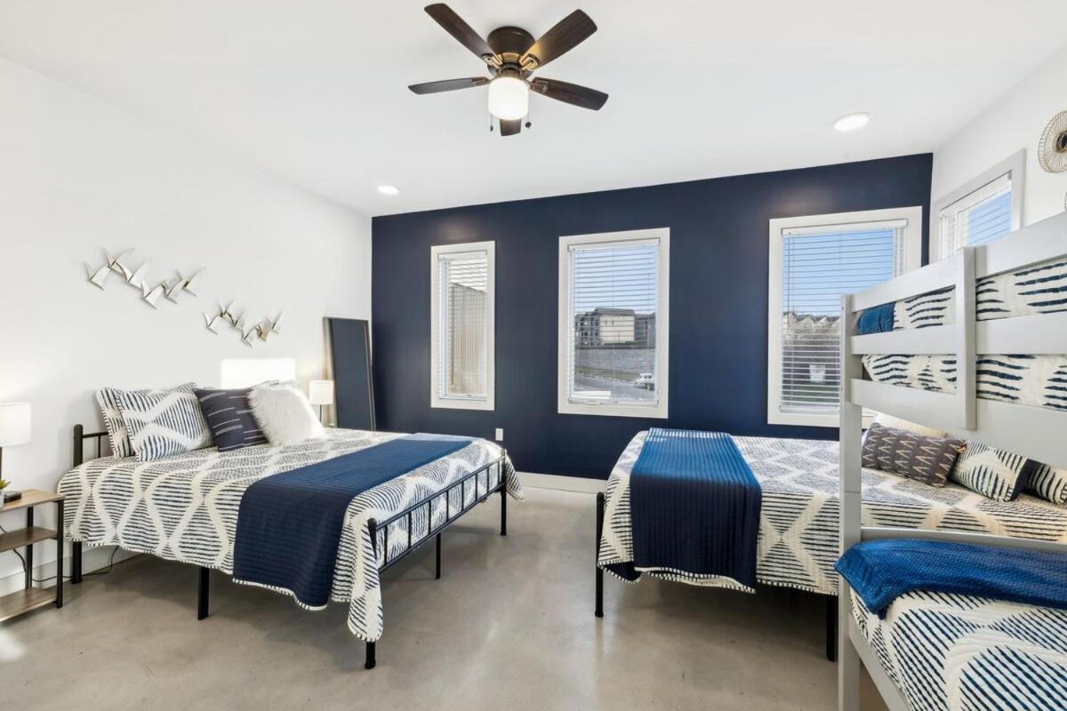 Modern Townhome 2 Miles South Of Downtown And Broadway Ave * Nashville
