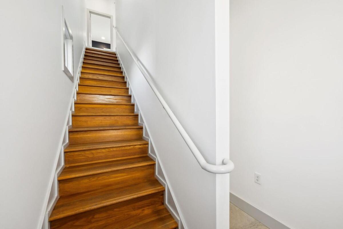 Modern Townhome 2 Miles South Of Downtown And Broadway Ave Nashville