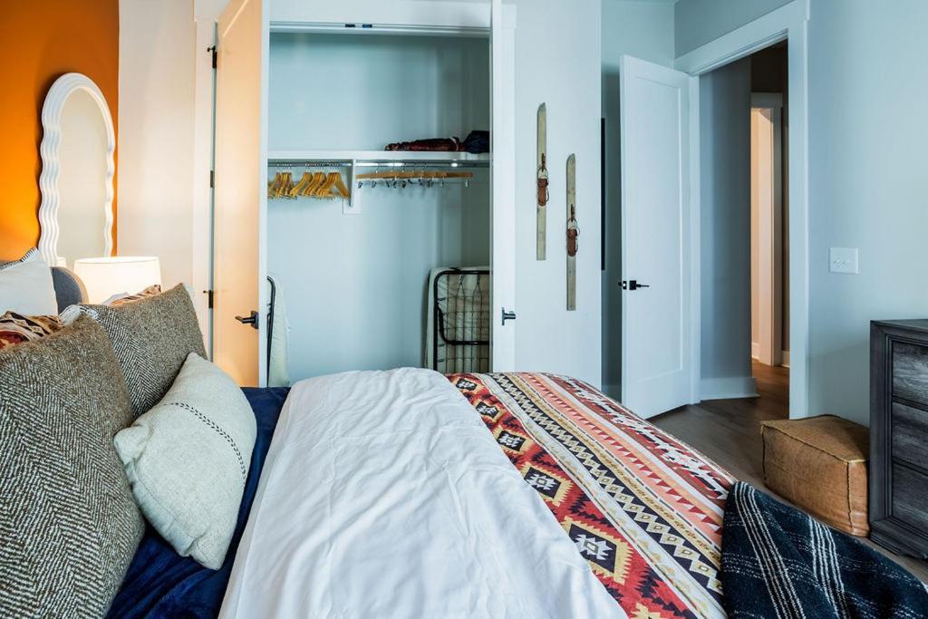 Four Bedroom In Oceola Avenue *