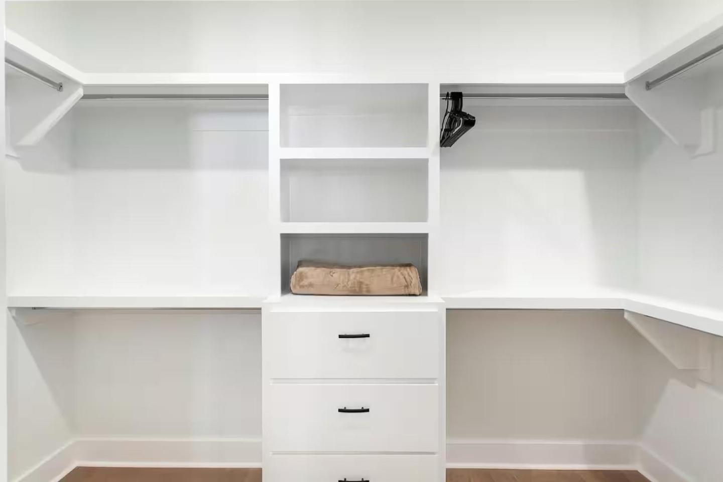 Four Bedroom In Oceola Avenue