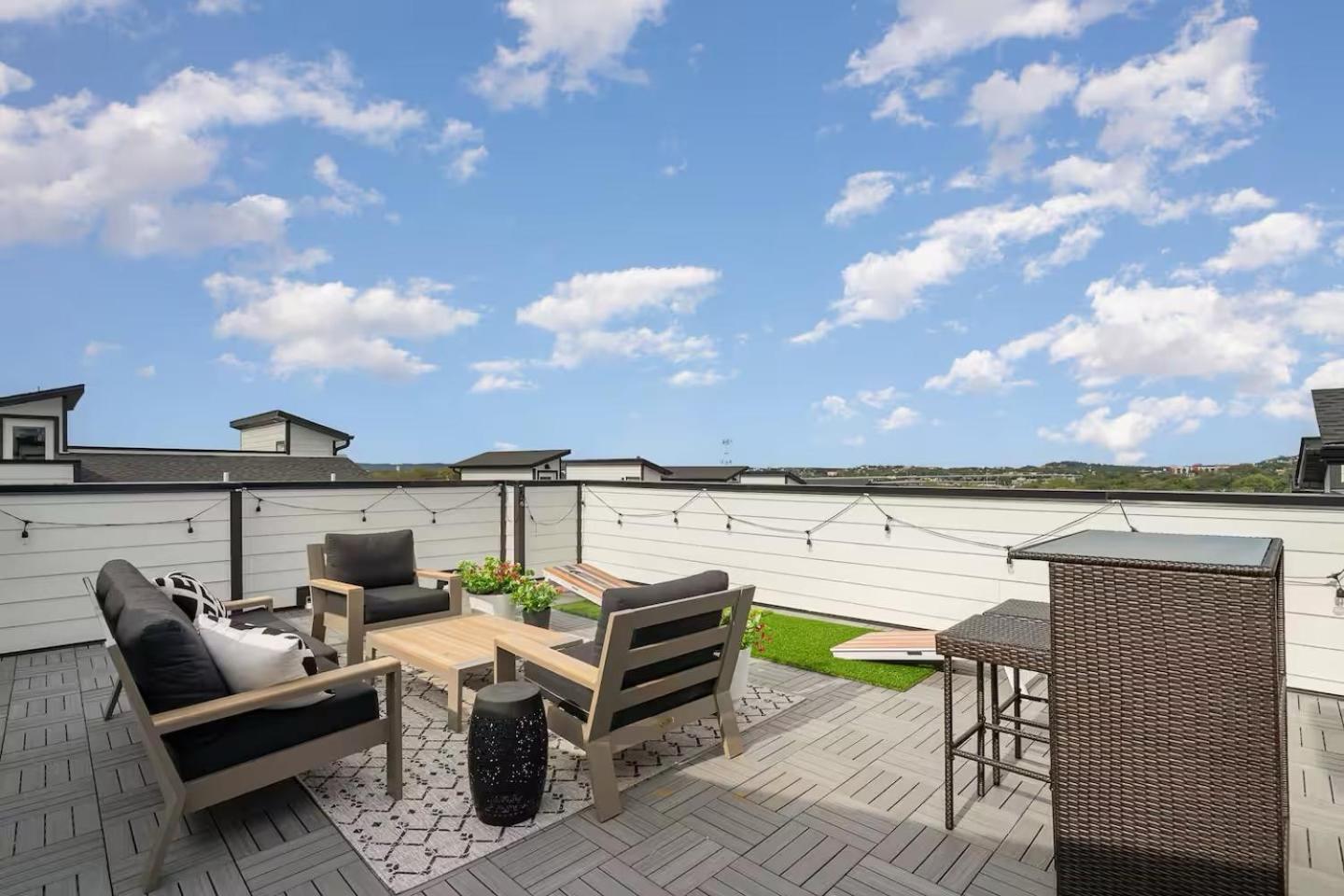 Apartment Four Bedroom In Oceola Avenue