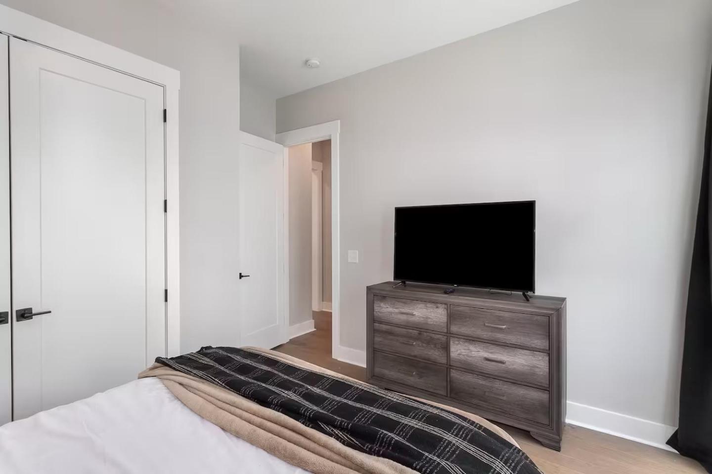 Four Bedroom In Oceola Avenue Nashville