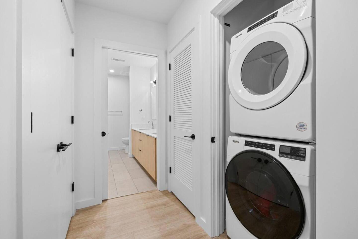 Music Escape 3br, Pool & Mins To Broadway *