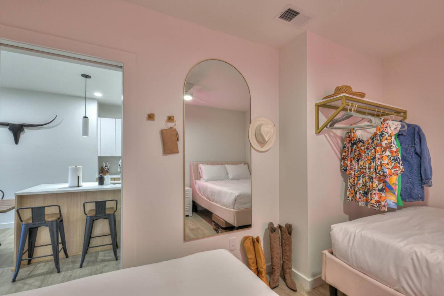 Music Escape 3br, Pool & Mins To Broadway * Nashville