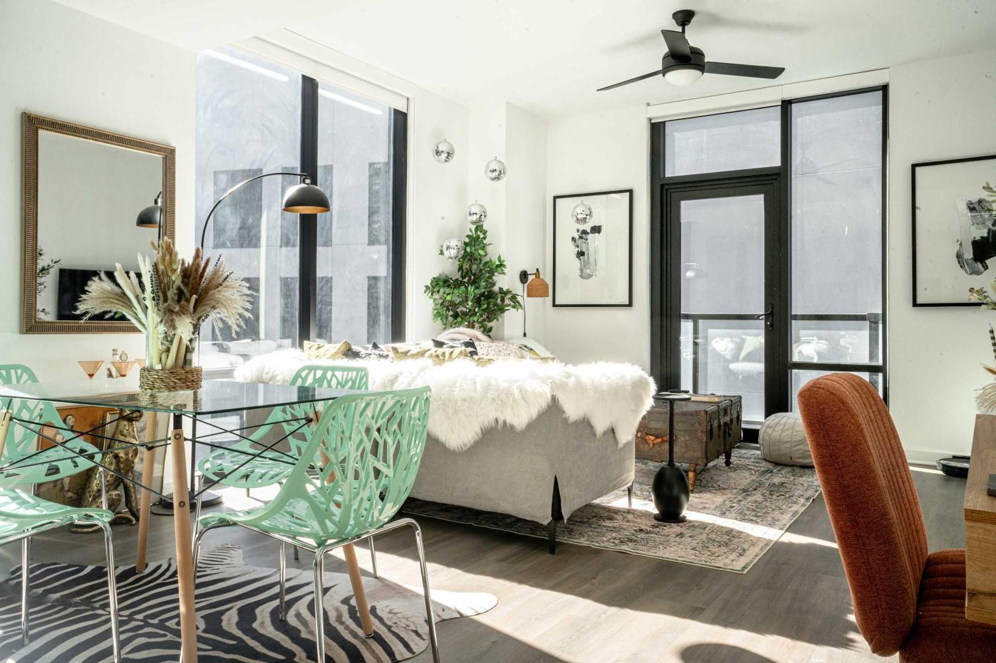 Luxe 2 Bed 2 Bath