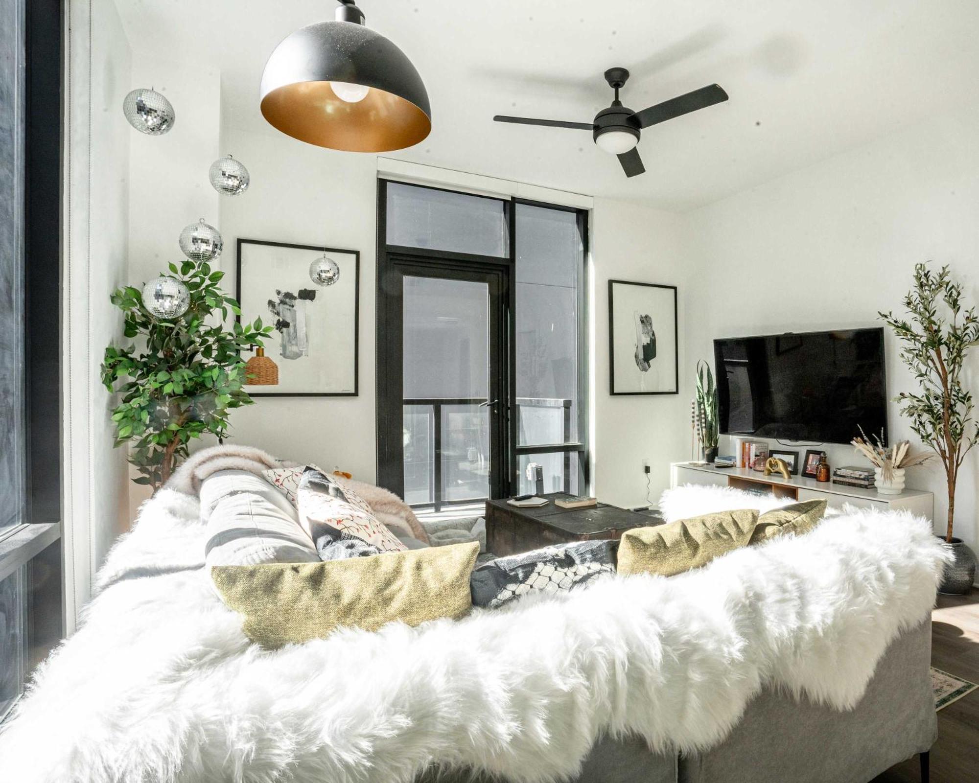 Apartment Luxe 2 Bed 2 Bath