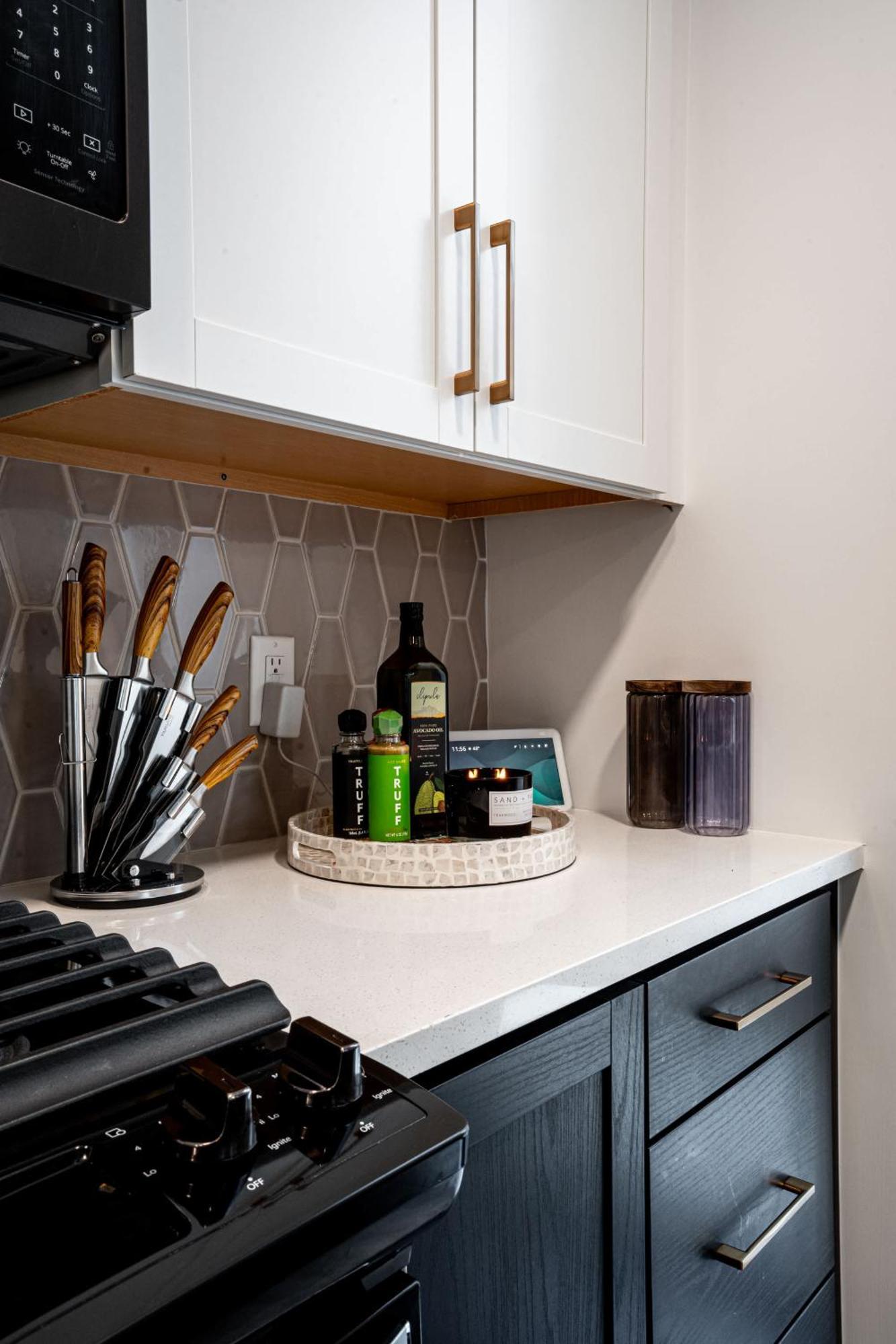 Apartment Luxe 2 Bed 2 Bath *