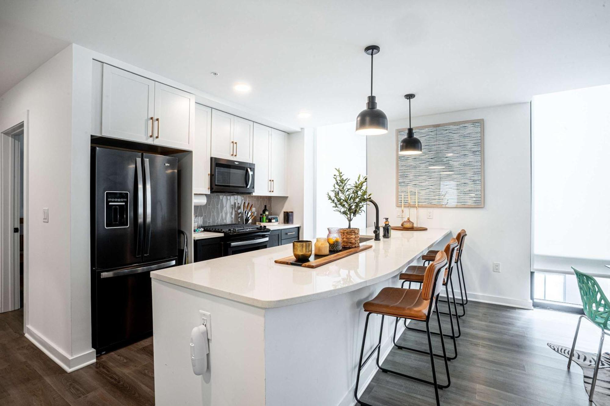 Luxe 2 Bed 2 Bath Apartment Nashville
