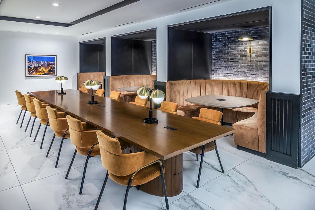 Luxe 2 Bed 2 Bath Apartment