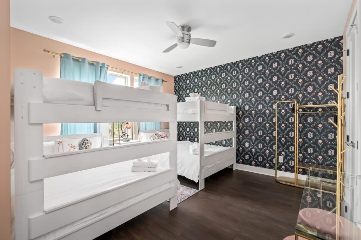 Holiday home Bloom Haus Dt 2miles - 8 Q Beds - Rooftop - Omg *