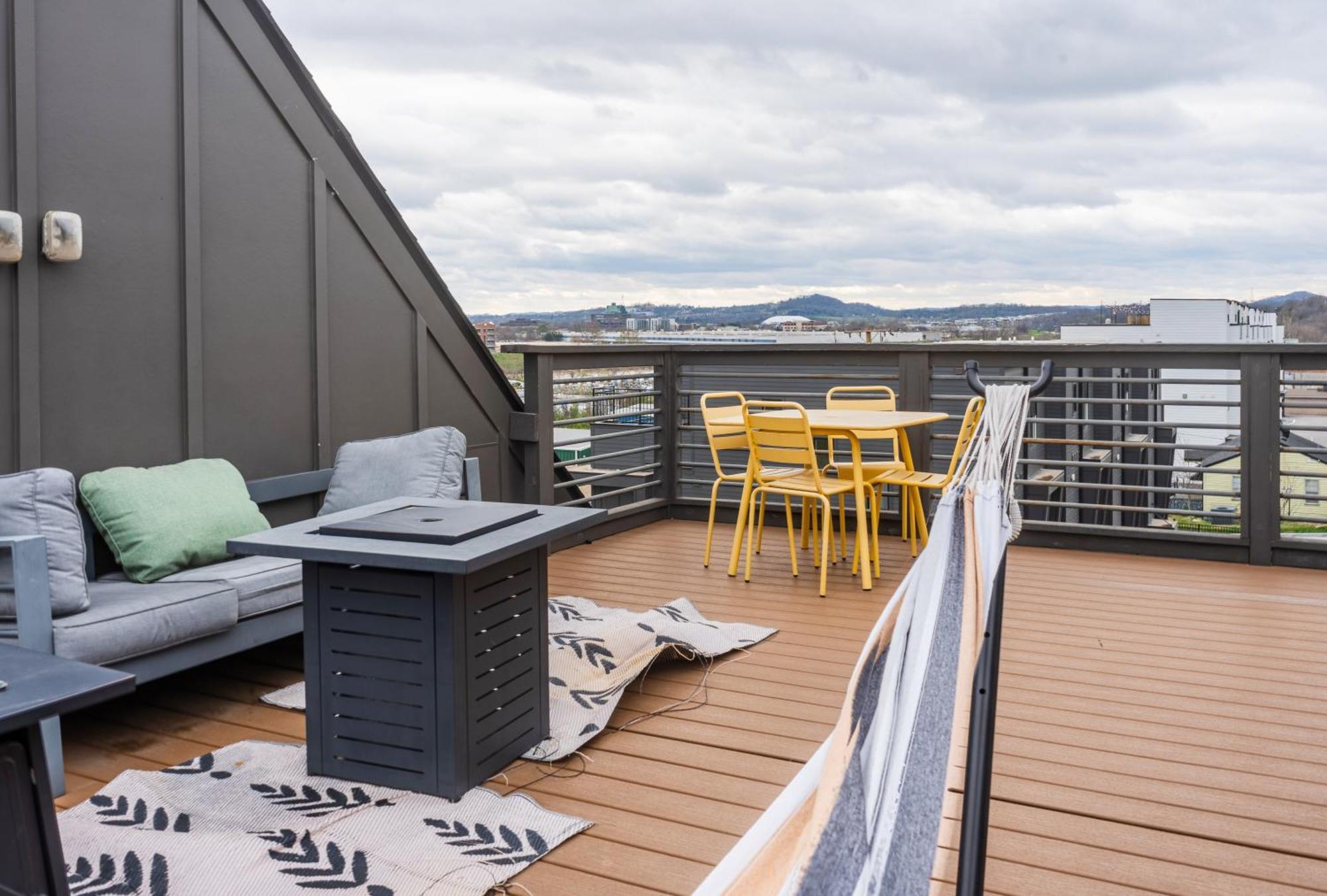 Modern Nashville Townhouse Rooftop Garage Nashville