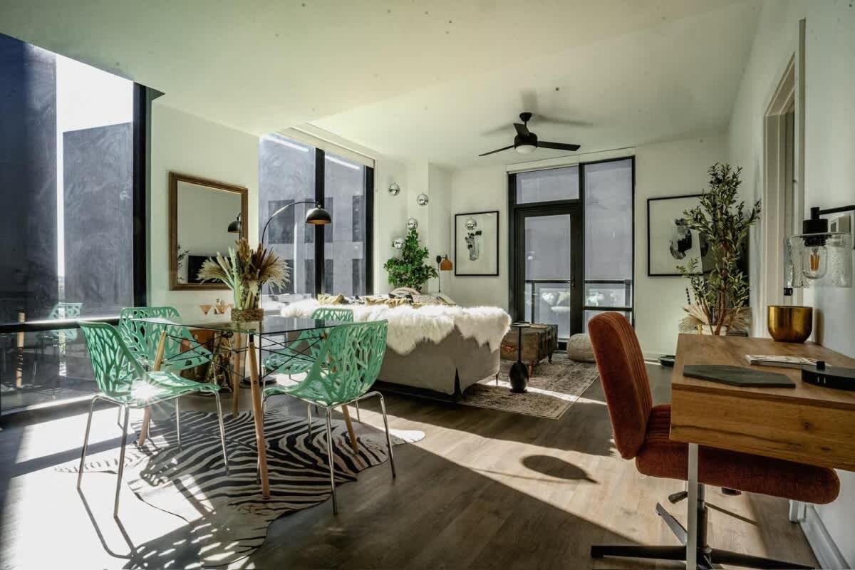 Apartment 2 Bed 2 Bath Nest For Family