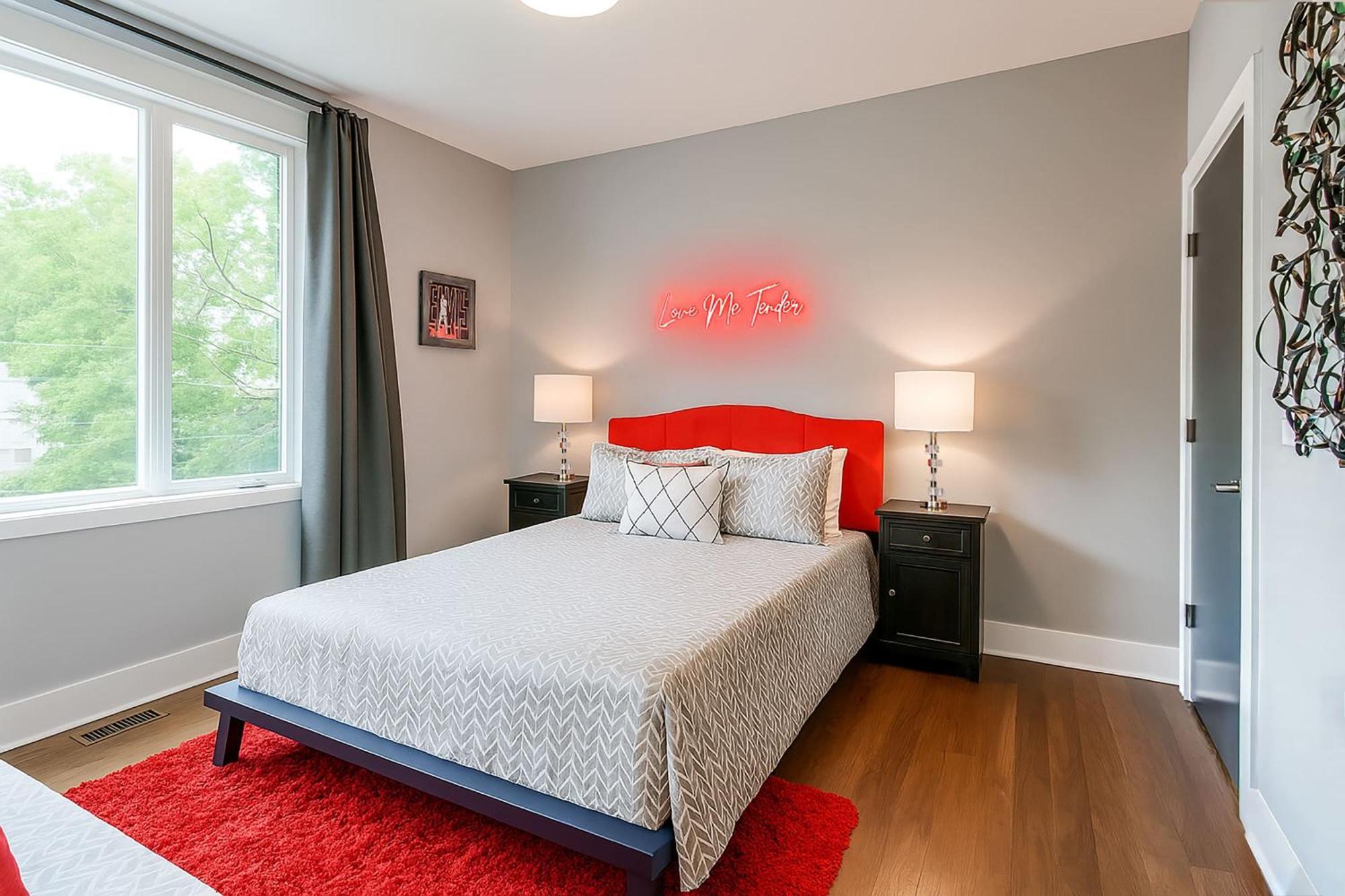 New Luxe Roofdeck 13 Beds Holiday home Nashville