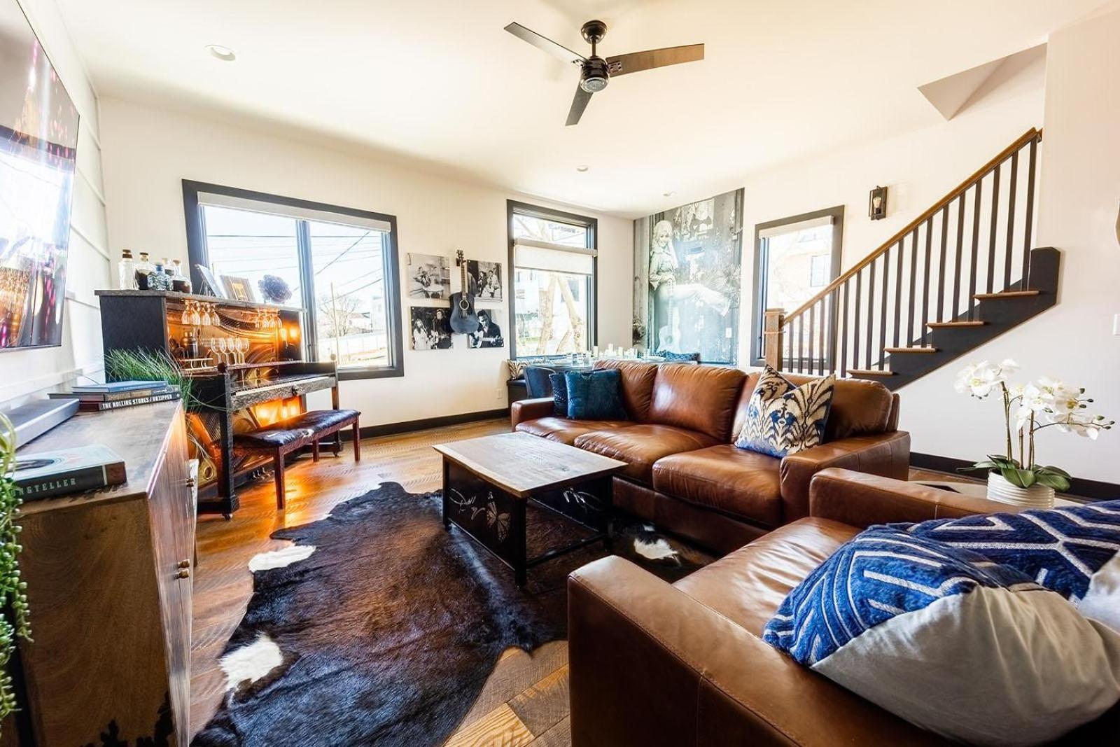 Holiday home Two Lavish Gulch Homes - Mins To Broadway