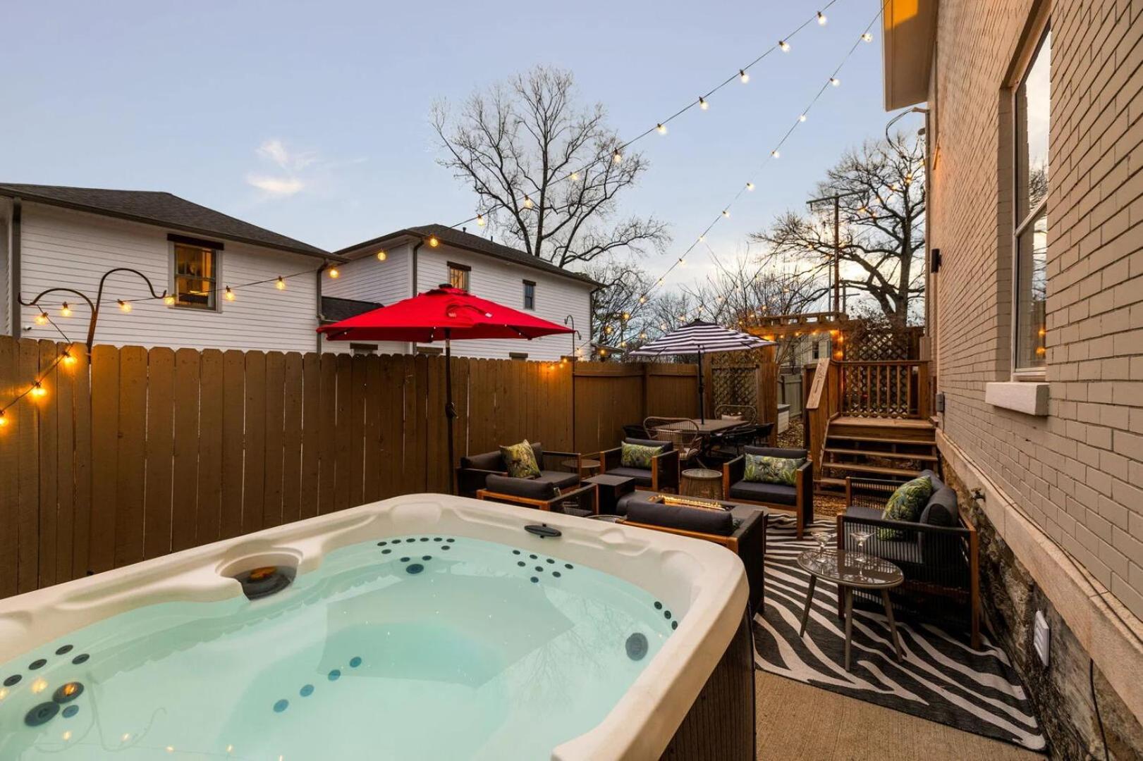 Holiday home Elegant Elliott-2 Units-hot Tub-mins To 12 South