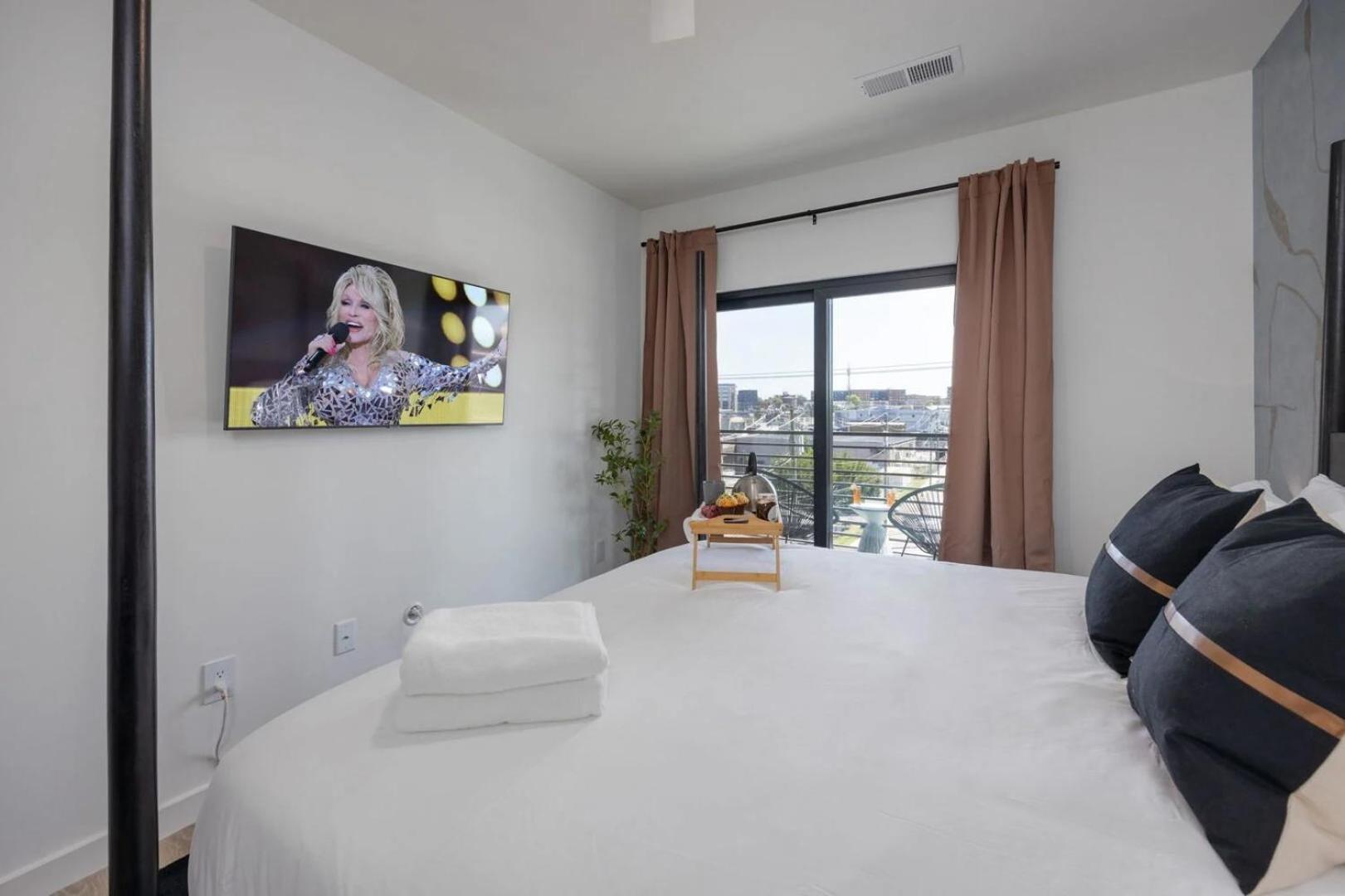 Plush Haven-2 Unit Combo-walk To Broadway Holiday home Nashville