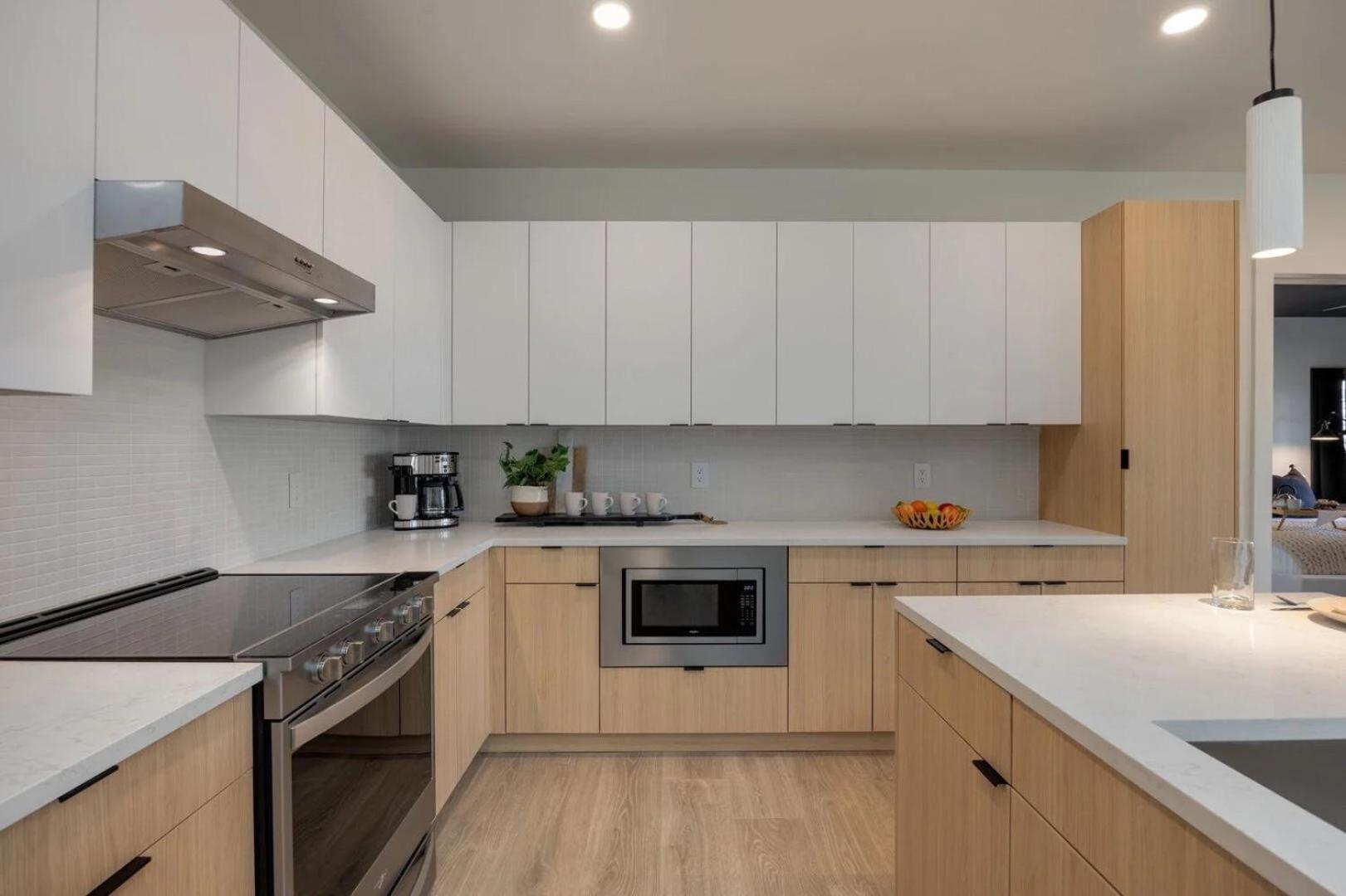 Plush Haven-2 Unit Combo-walk To Broadway