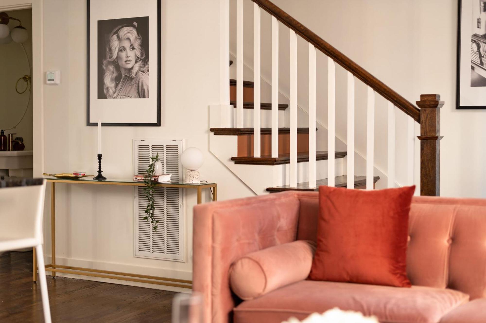 Apartment Hart Buyout 6 By Avantstay Two Town W Stunning Amenities Design Nashville