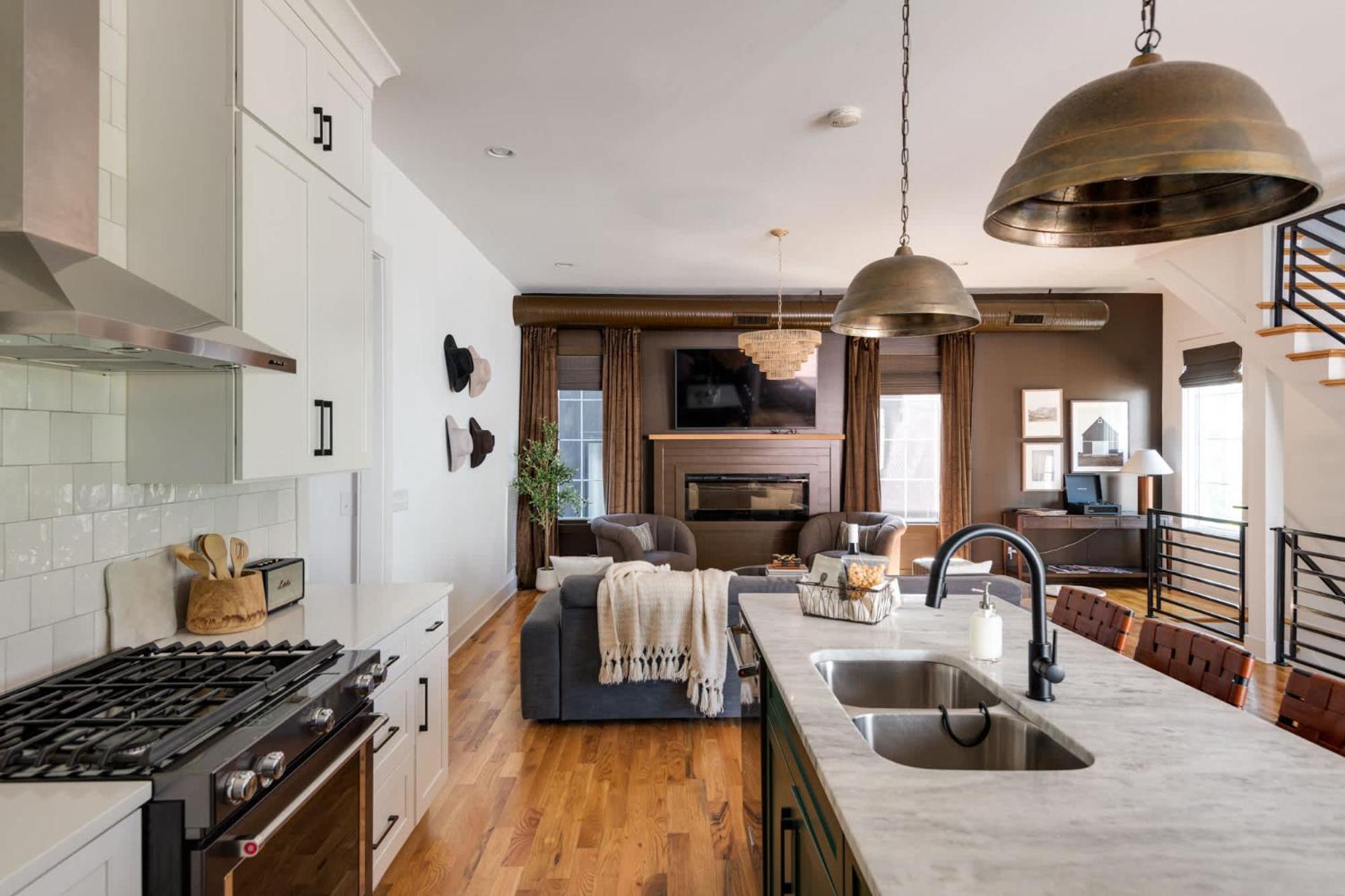 The Gambler - 9 Beds And Mins To Downtown