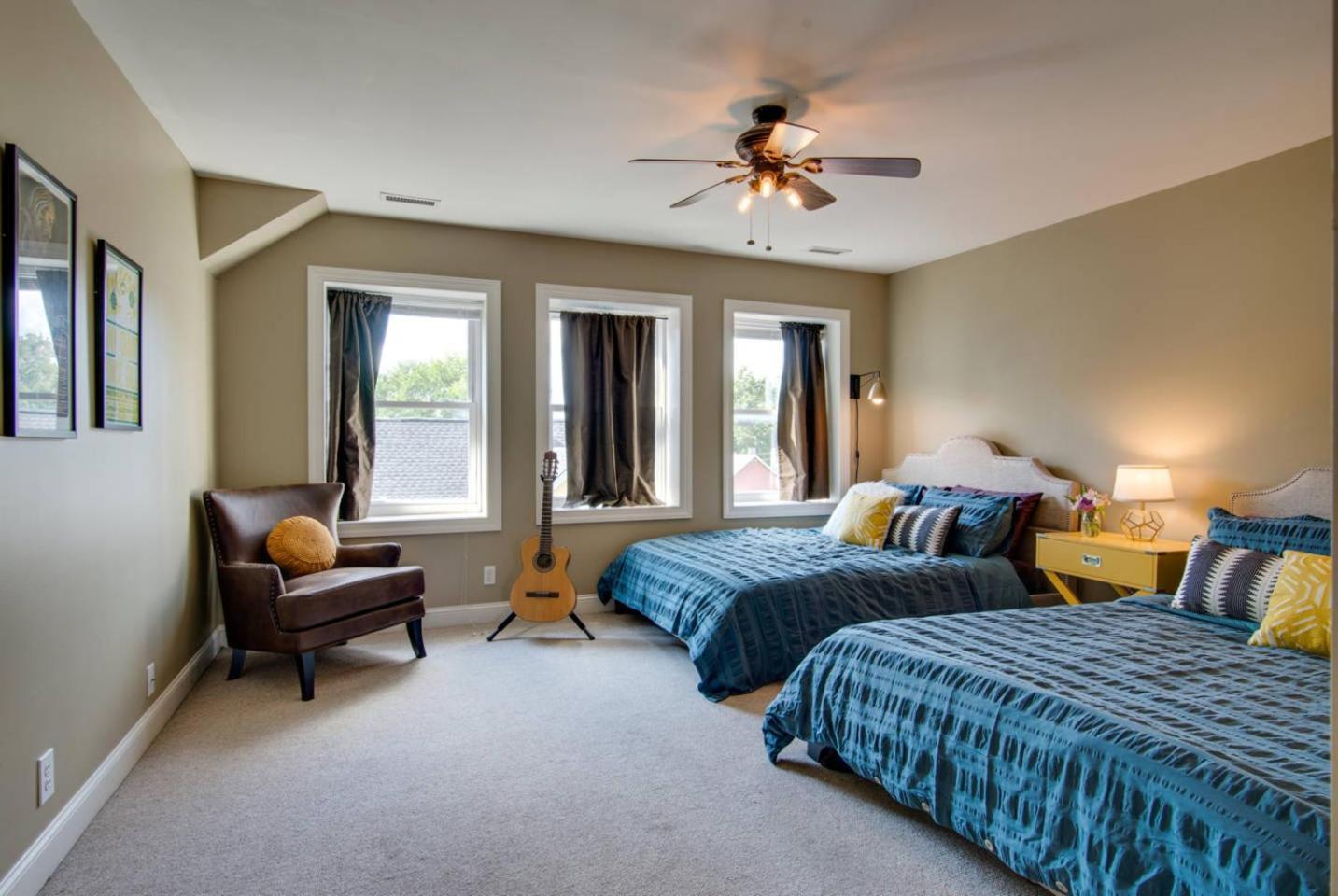 Spacious Nashville Home For 10 Guests Nashville