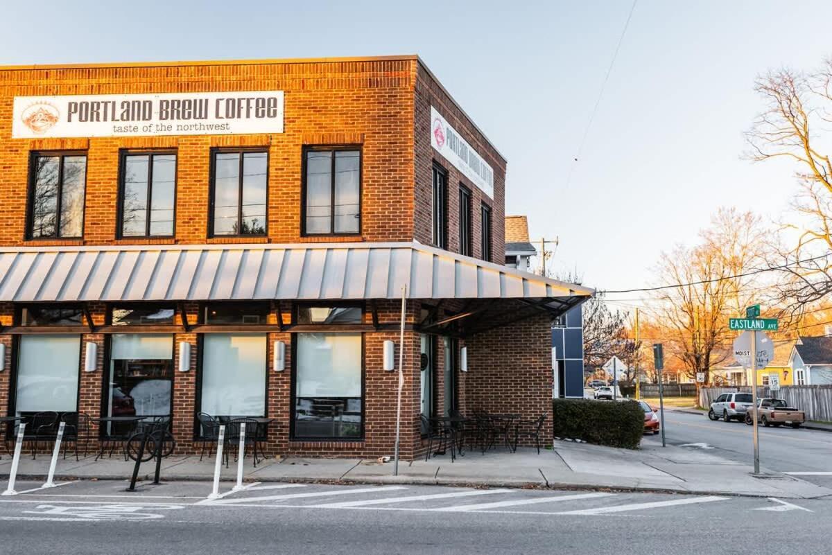 East Getaway - Walk To Parks Golf & Music Spots Holiday home Nashville