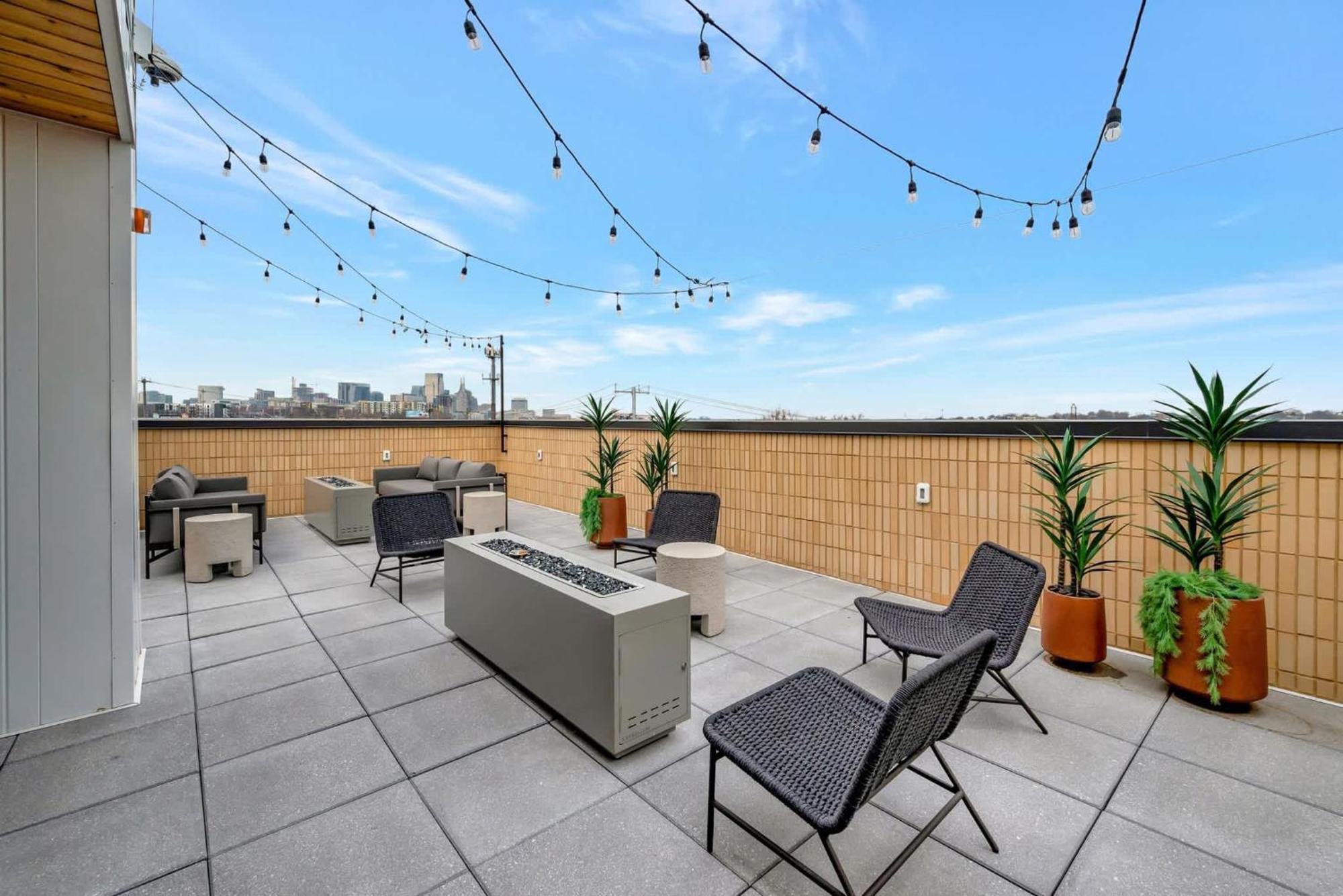 The Lounge Minutes From Downtown