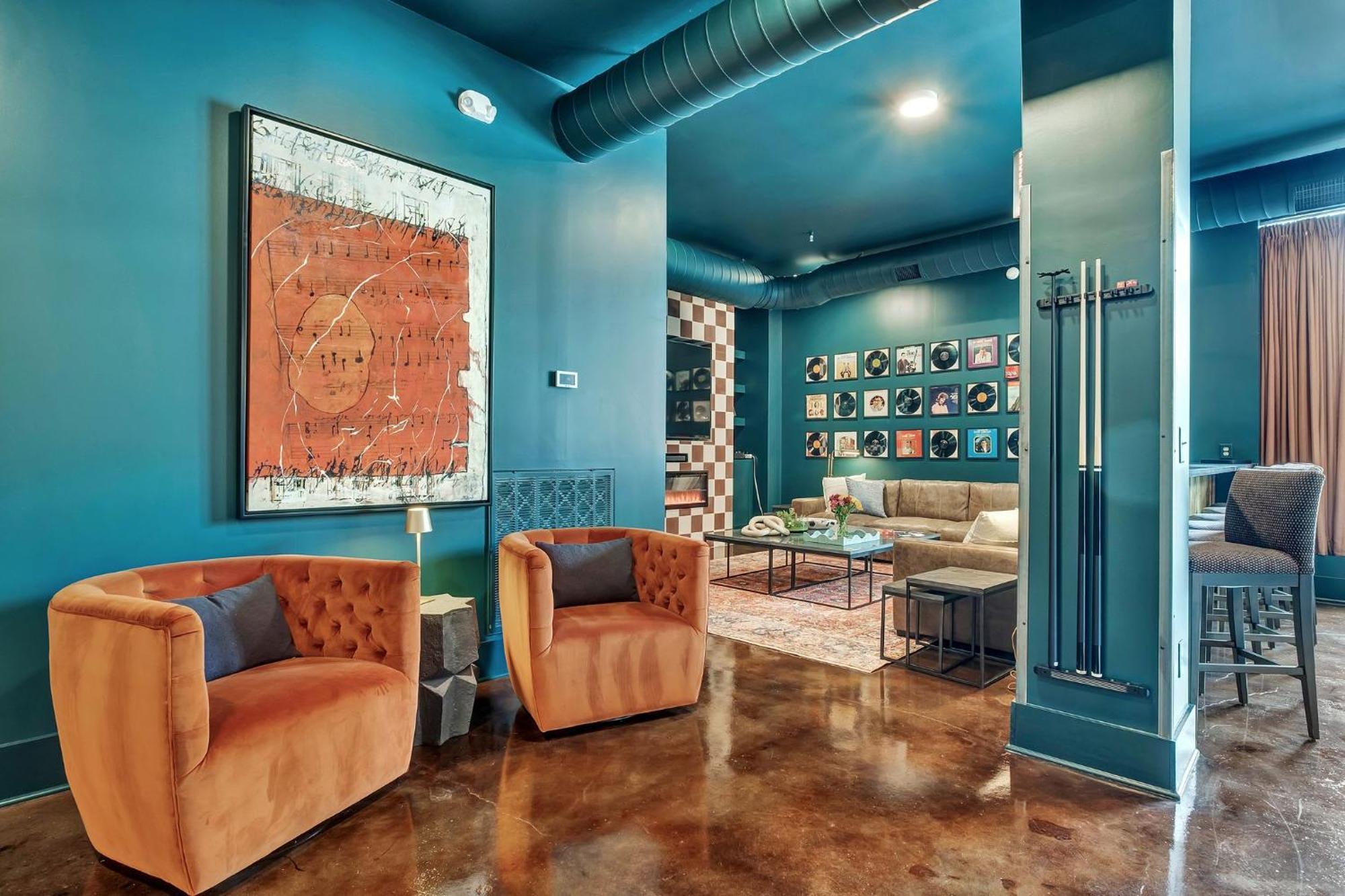 B 4br By Maddox Apartment