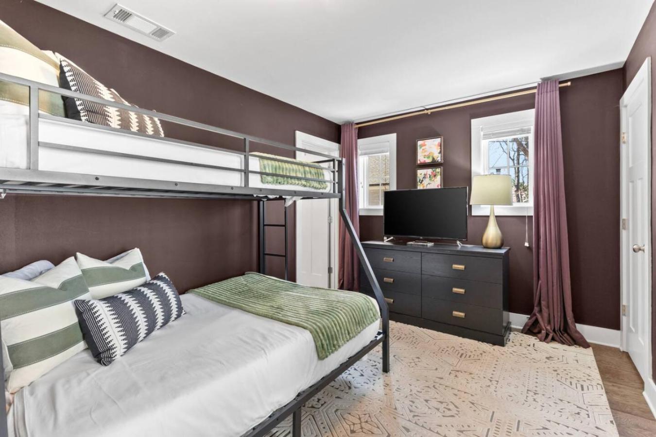 Modern Bliss With Garage By 12 South Restaurants And 2 Miles Broadway Nashville