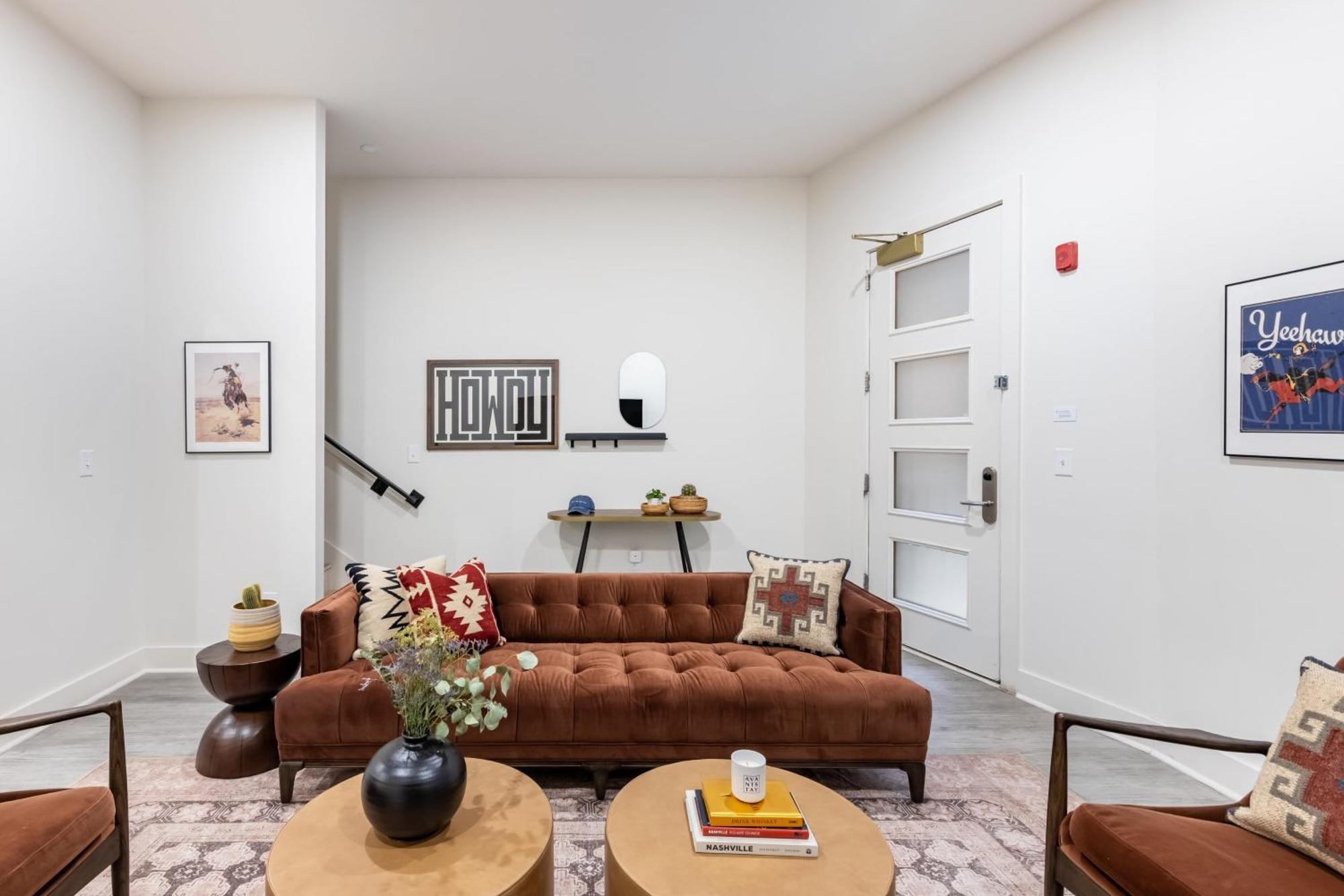 Holiday home Sleeps 24 2 Units Near Dt Outrider By Avantstay Nashville