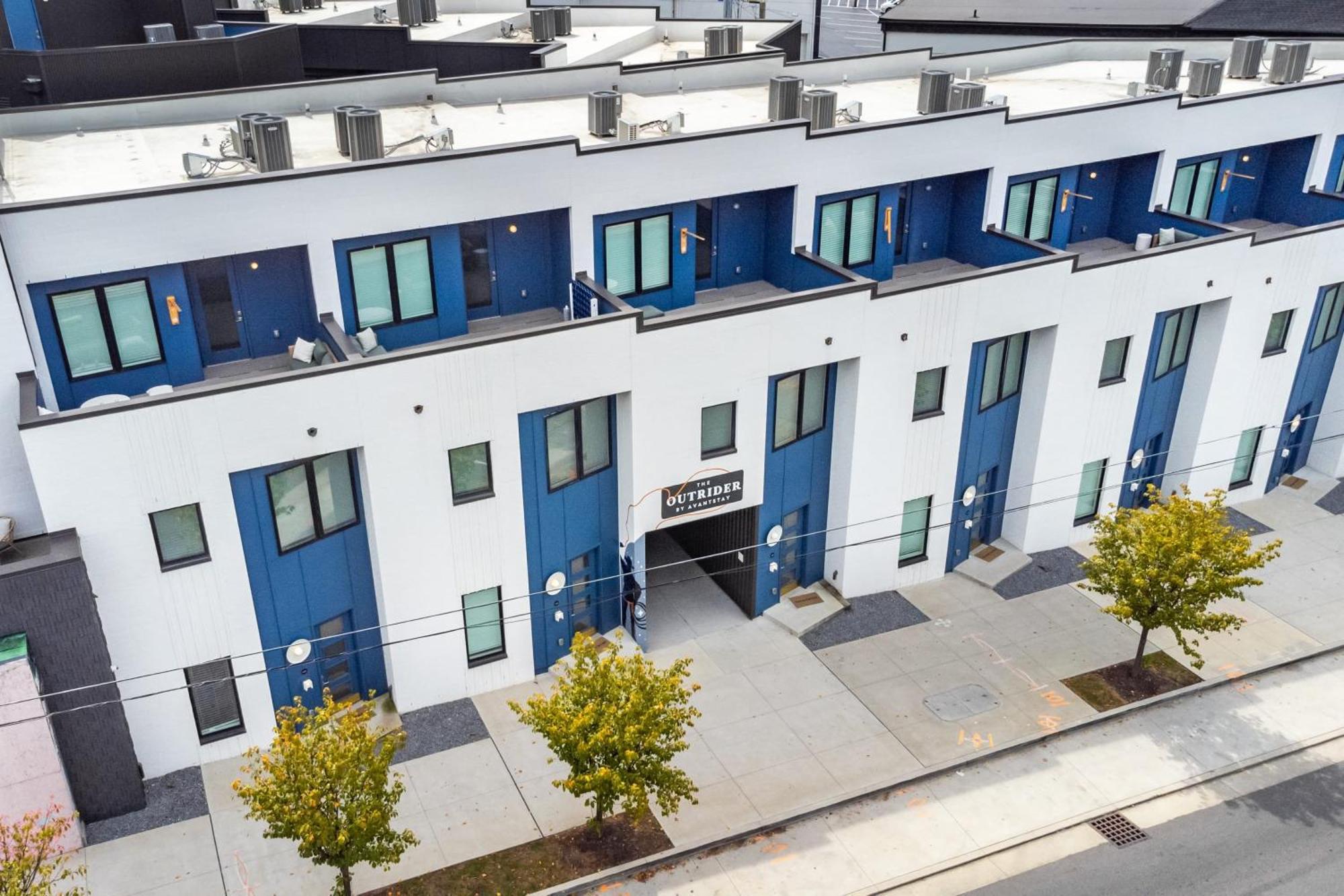 Holiday home Sleeps 24 2 Units Near Dt Outrider By Avantstay *