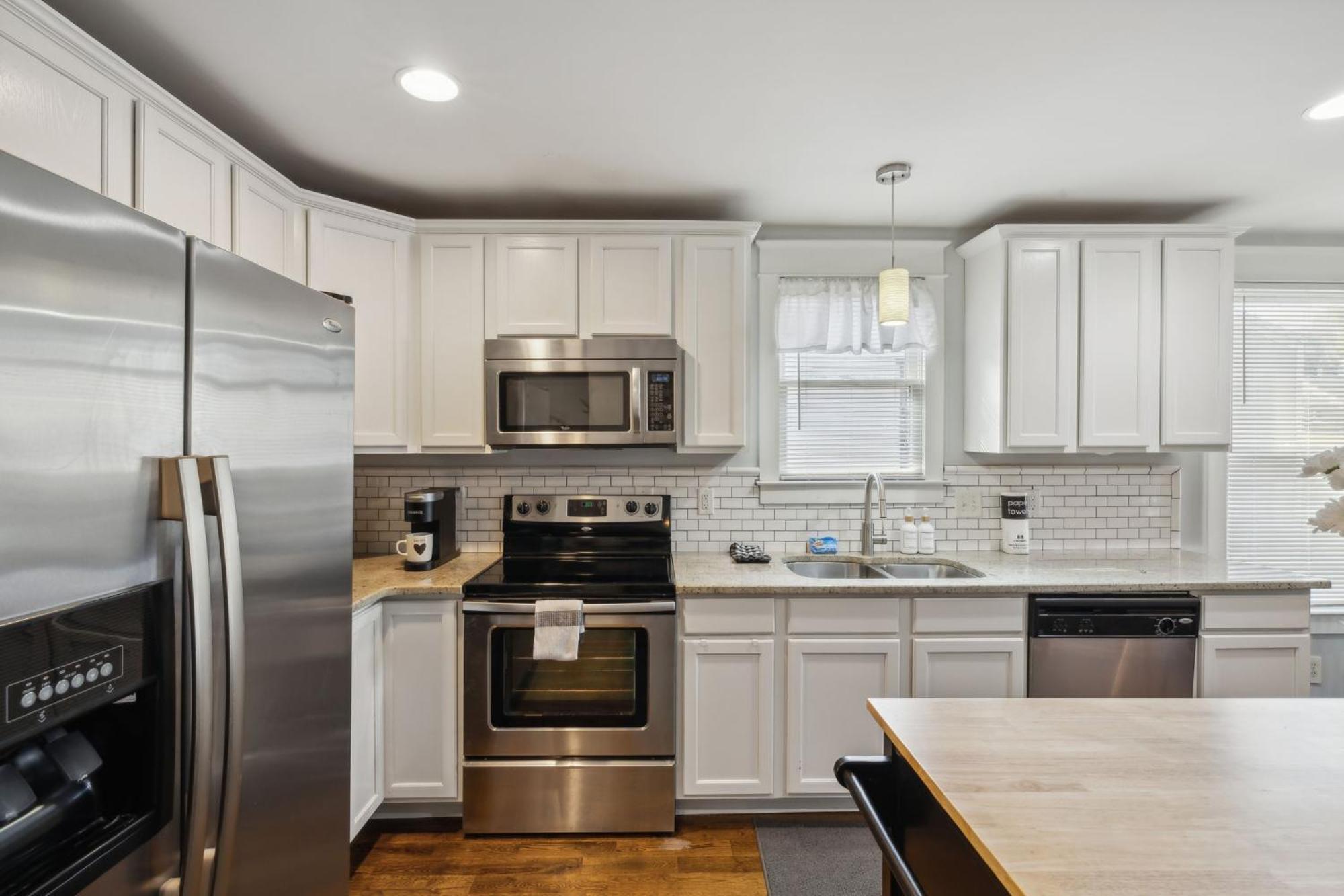 East Sweetie Near To Downtown 2 Bed 2 Bath With Fenced Yard 30 Or Days By Skyrun Nashville