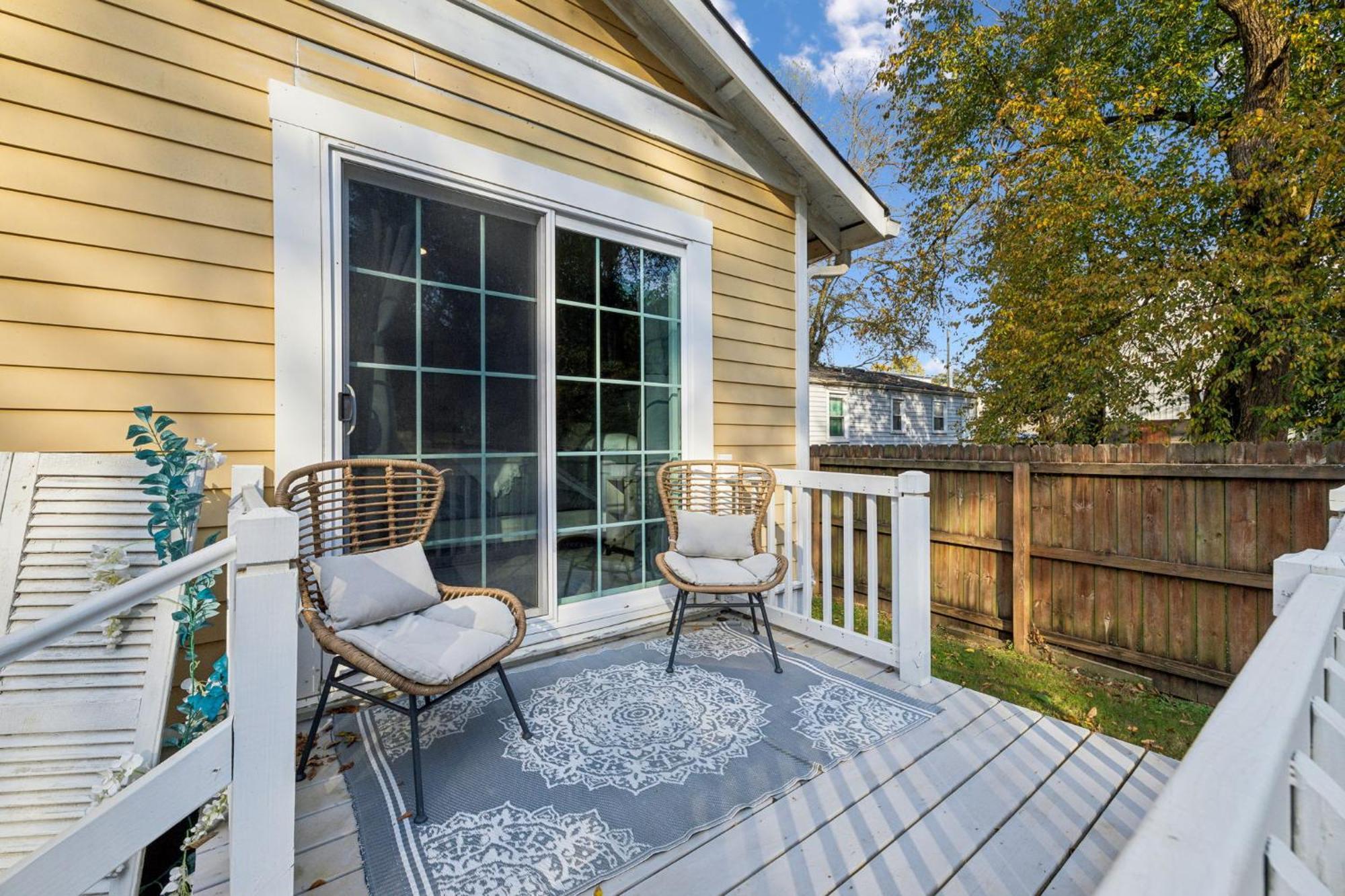 East Sweetie Near To Downtown 2 Bed 2 Bath With Fenced Yard 30 Or Days By Skyrun Nashville