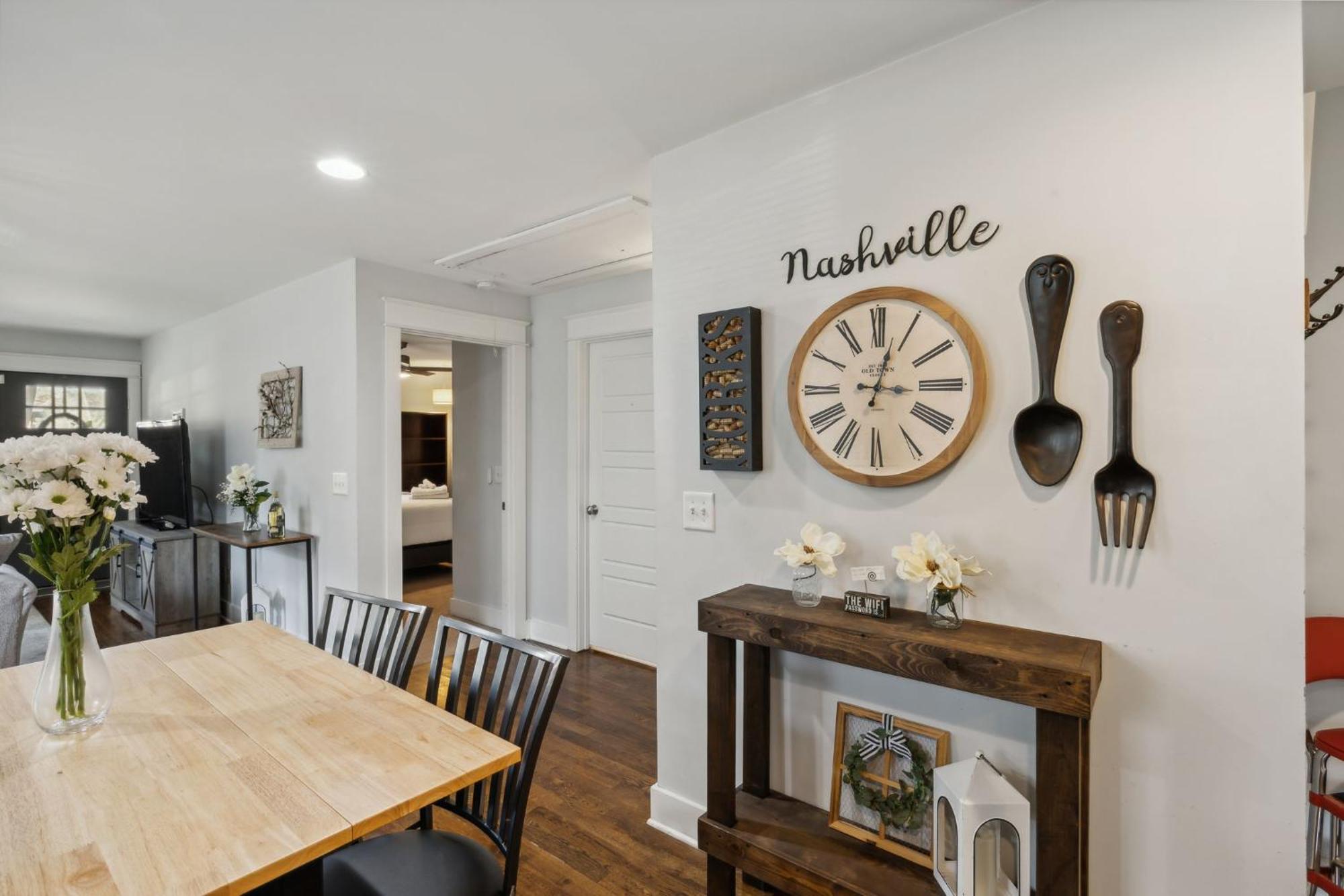 East Sweetie Near To Downtown 2 Bed 2 Bath With Fenced Yard 30 Or Days By Skyrun * Nashville
