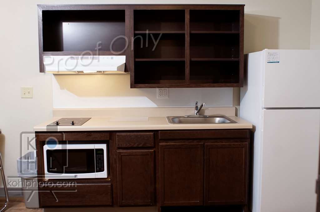 Woodspring Airport Hotel 2*