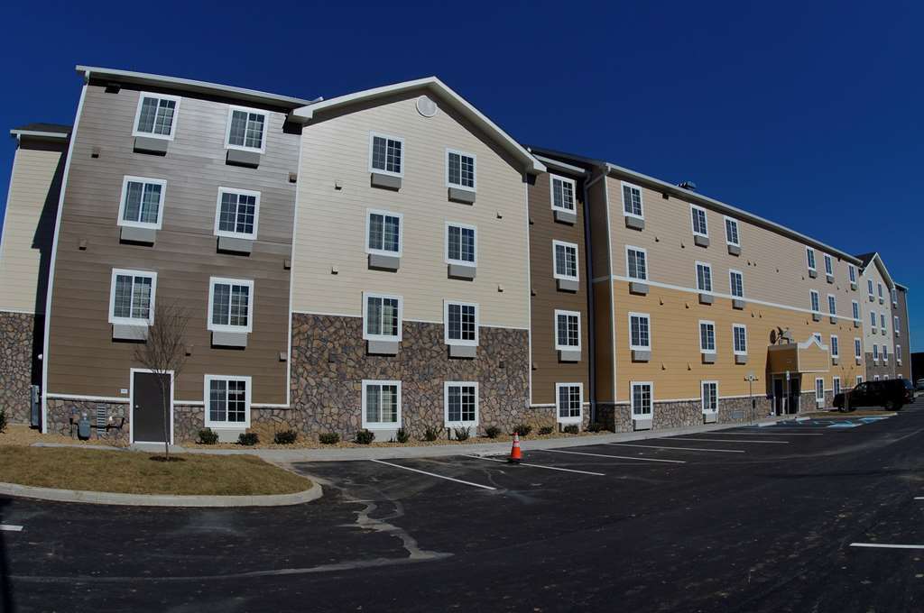 Hotel Woodspring Airport