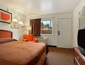 Rodeway Airport South Hotel